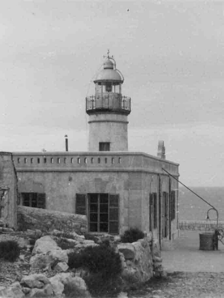 faro-lighthouse-tramontana-1958-0007.jpg
